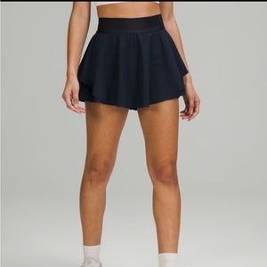 Lululemon Court Rival Skirt True Navy size 4